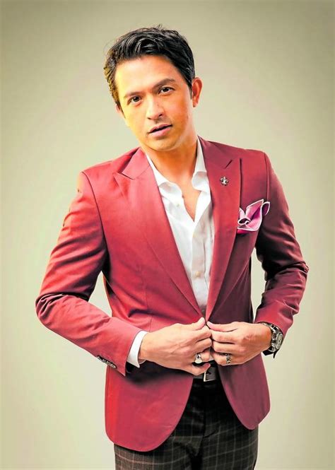 Dennis Trillo .